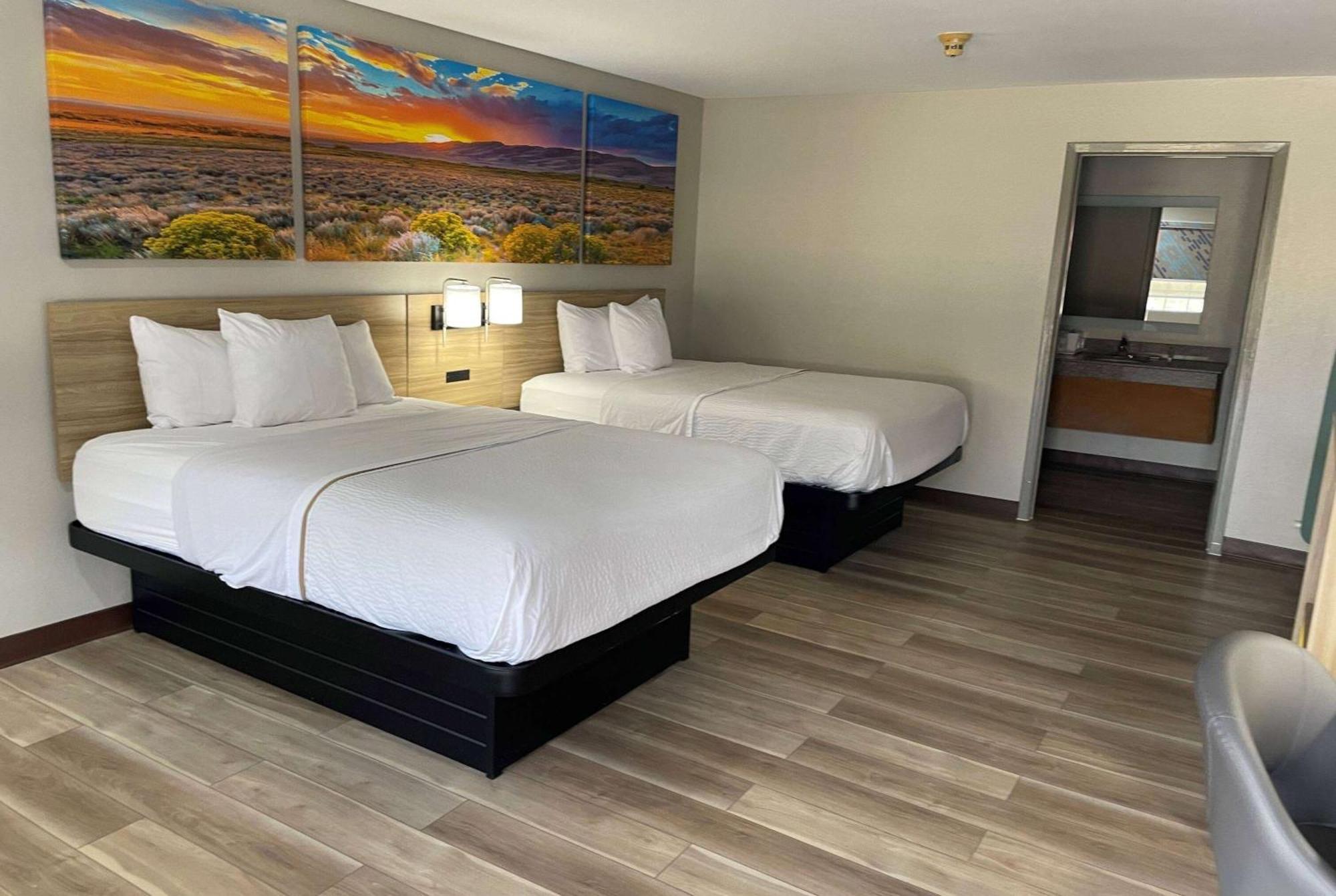 Days Inn By Wyndham New Braunfels Exterior photo